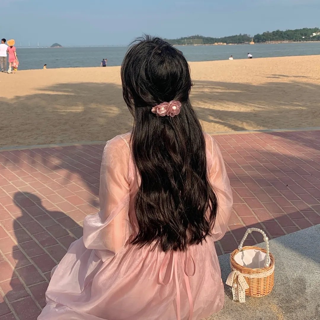 不让女儿上桌就都别吃